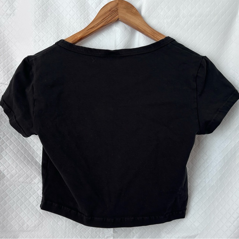 Reebok Classic Black Crop Top - Picture 2 of 5
